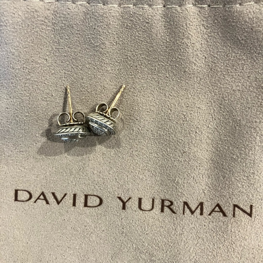 David Yurman Petite Albion  Silver and Diamond Stud Earrings - Picture 2 of 6